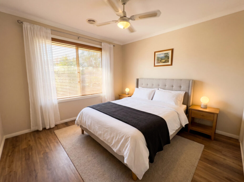 apt5 master bedroom v2